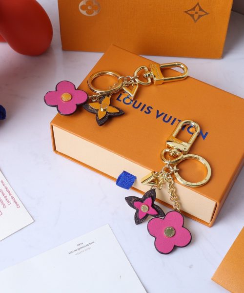 GJ19 – Key holder and bag charm