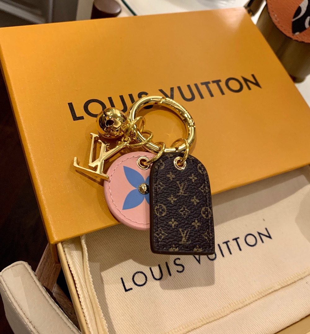 GJ20 – Key holder and bag charm