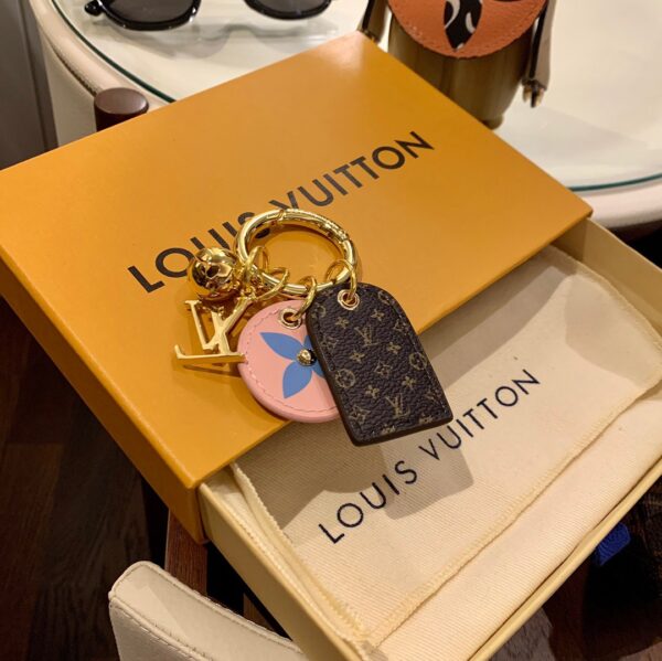 GJ20 – Key holder and bag charm