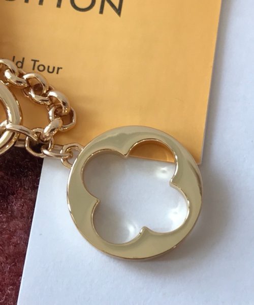 GJ21 – Key holder and bag charm