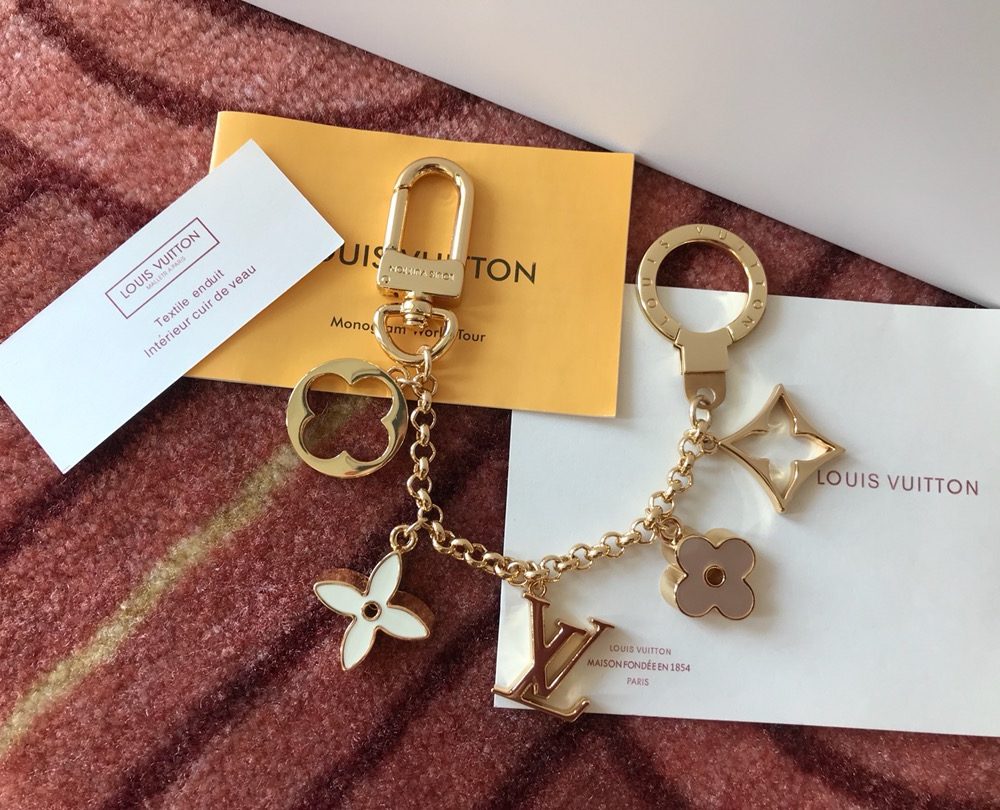 GJ21 – Key holder and bag charm