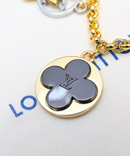GJ22 – Key holder and bag charm