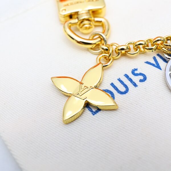 GJ22 – Key holder and bag charm