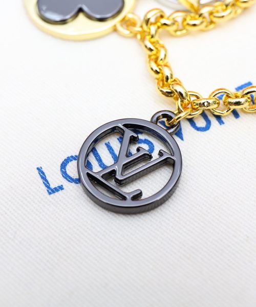 GJ22 – Key holder and bag charm
