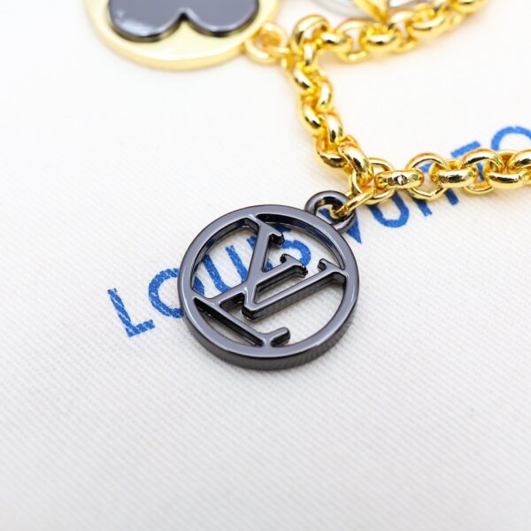 GJ22 – Key holder and bag charm