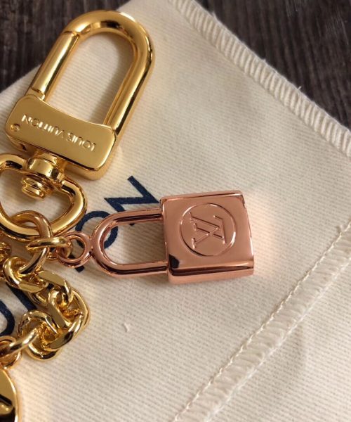GJ23 – Key holder and bag charm