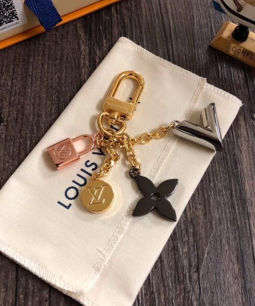 GJ23 – Key holder and bag charm