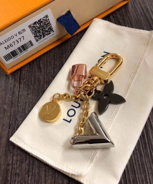 GJ23 – Key holder and bag charm