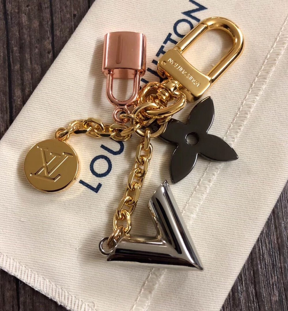 GJ23 – Key holder and bag charm