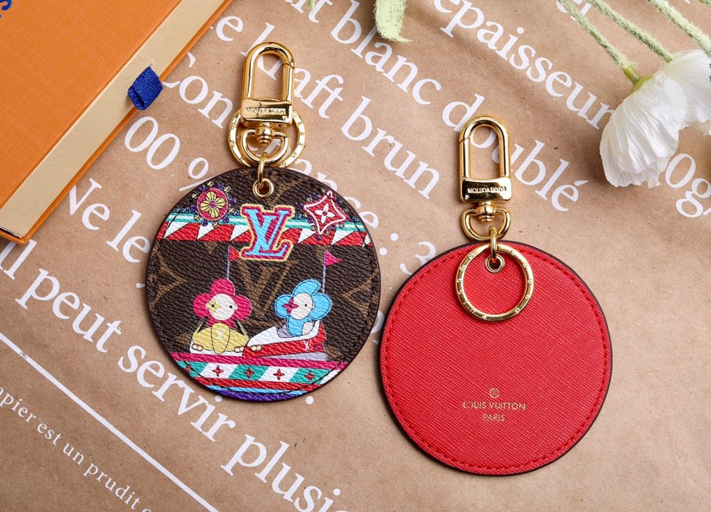 GJ24 – Key holder and bag charm