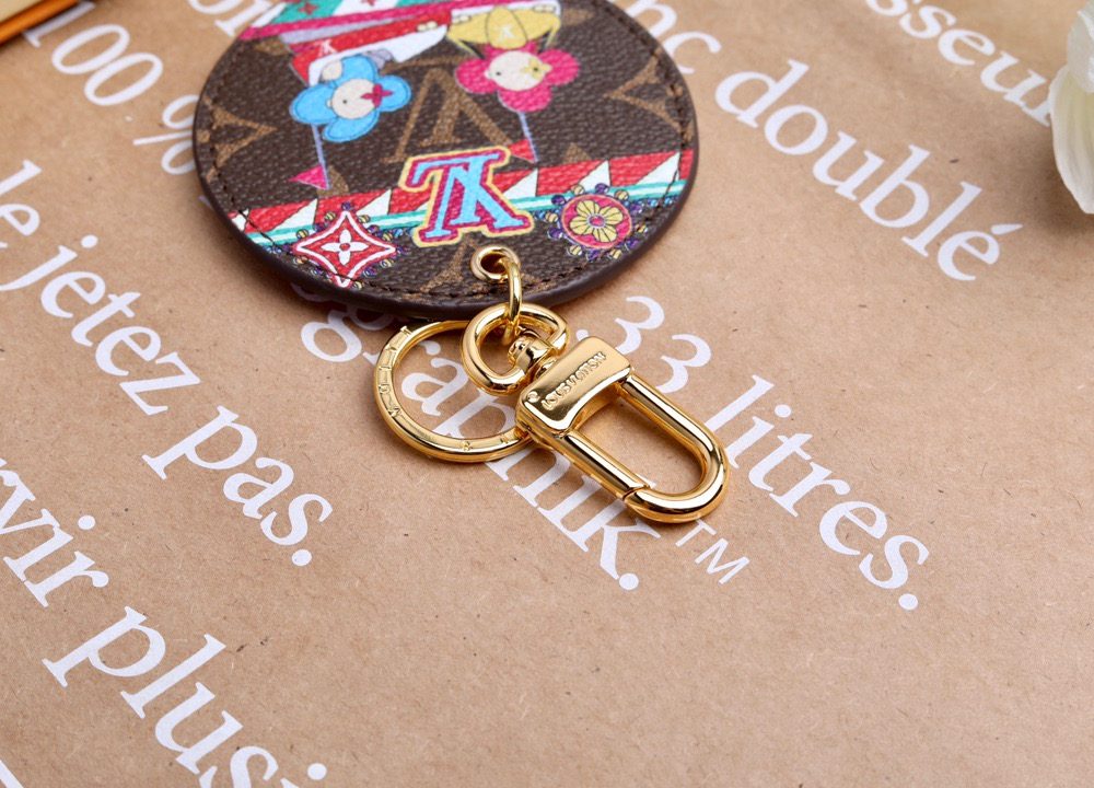 GJ24 – Key holder and bag charm