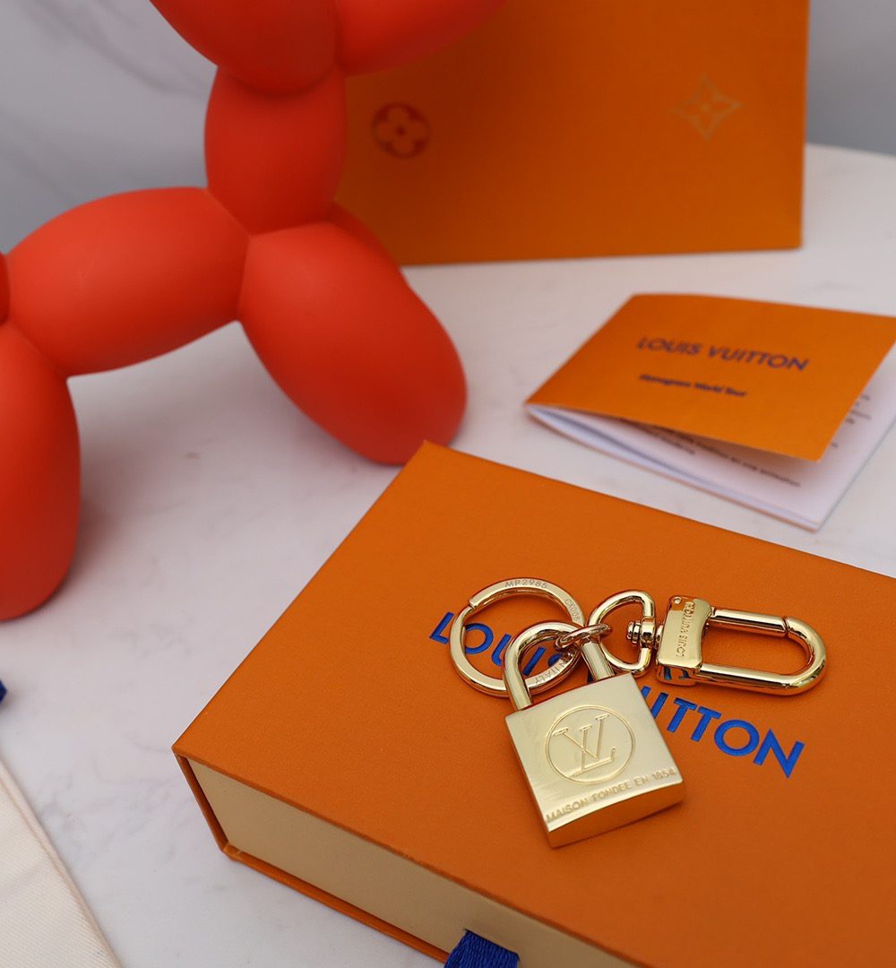 GJ25 – Key holder and bag charm