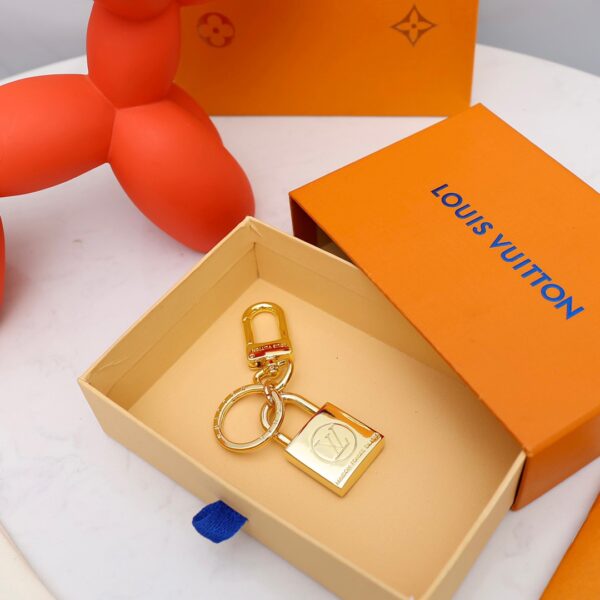 GJ25 – Key holder and bag charm