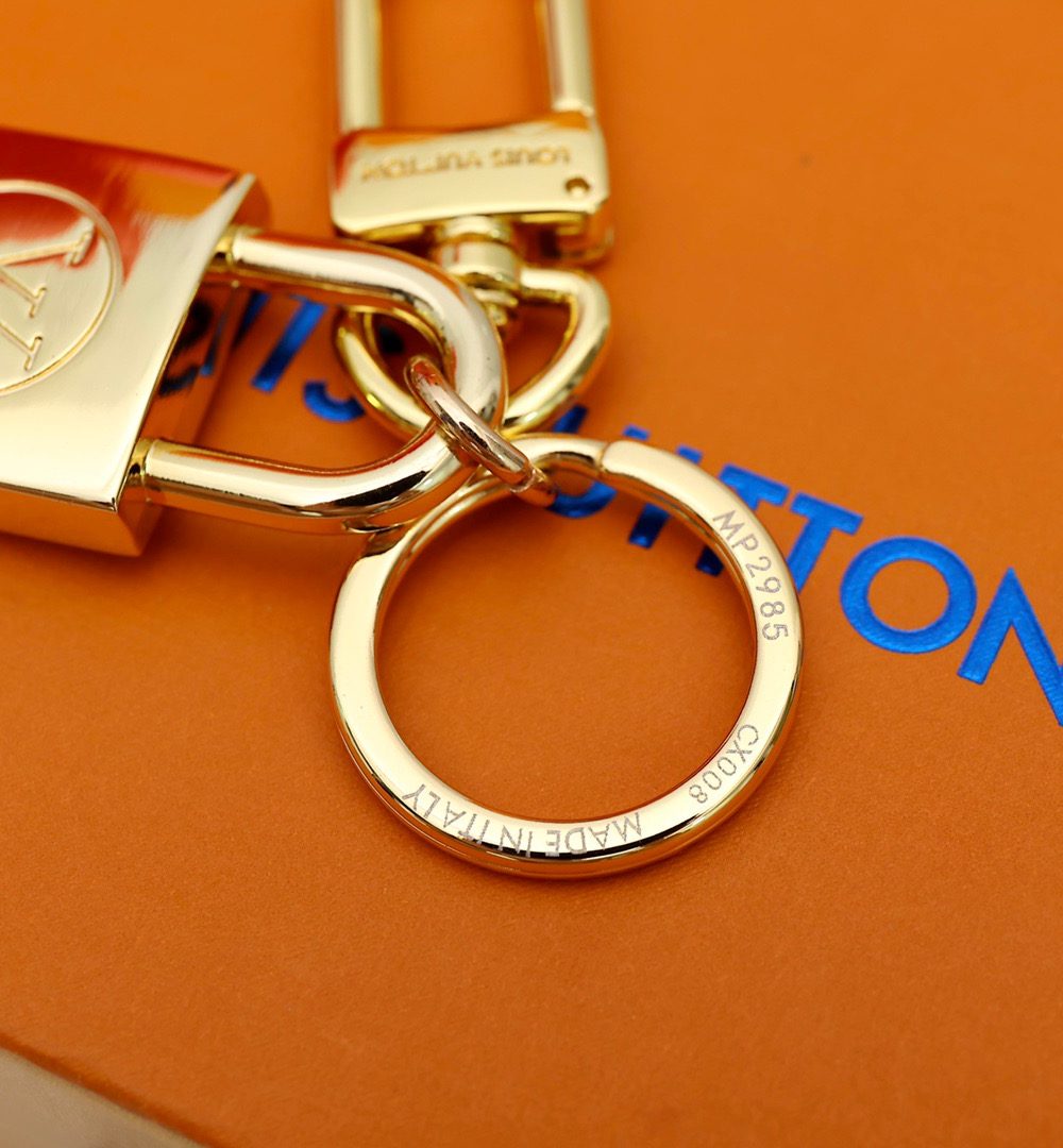 GJ25 – Key holder and bag charm