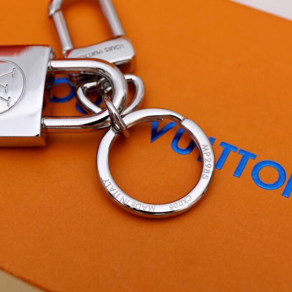 GJ25 – Key holder and bag charm