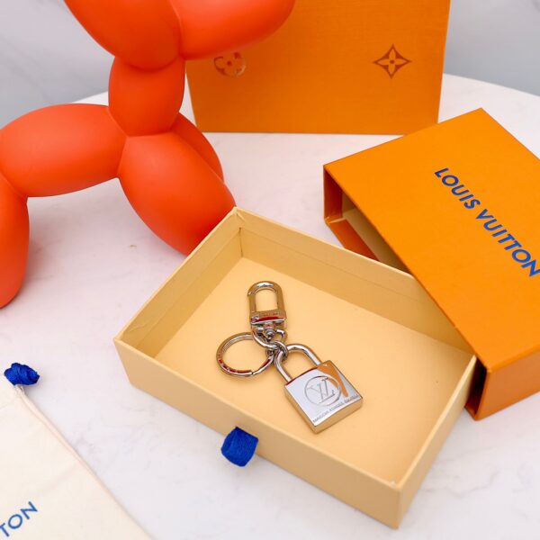 GJ25 – Key holder and bag charm