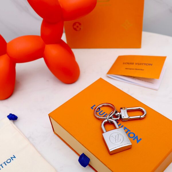 GJ25 – Key holder and bag charm