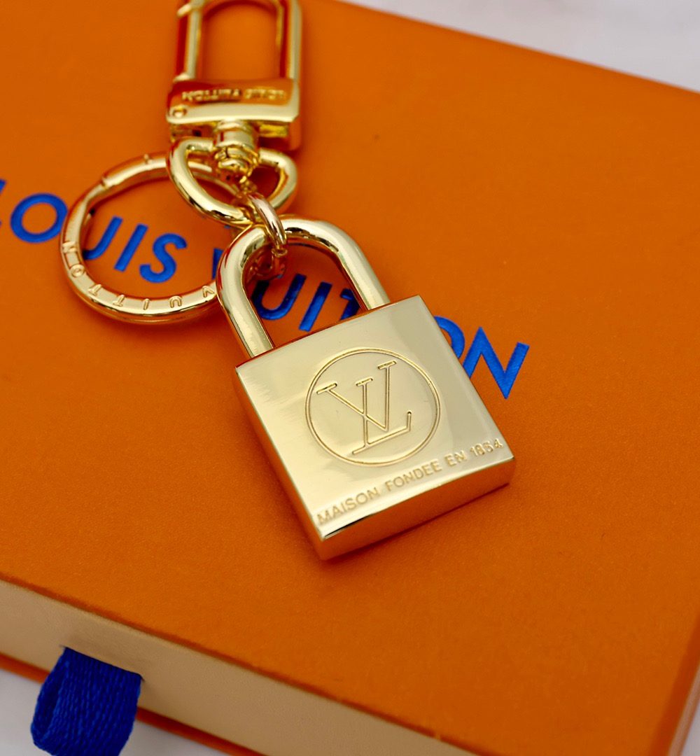 GJ25 – Key holder and bag charm