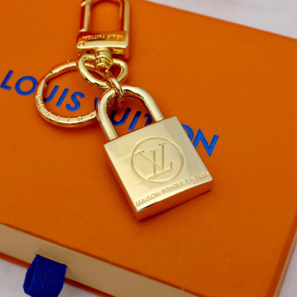 GJ25 – Key holder and bag charm