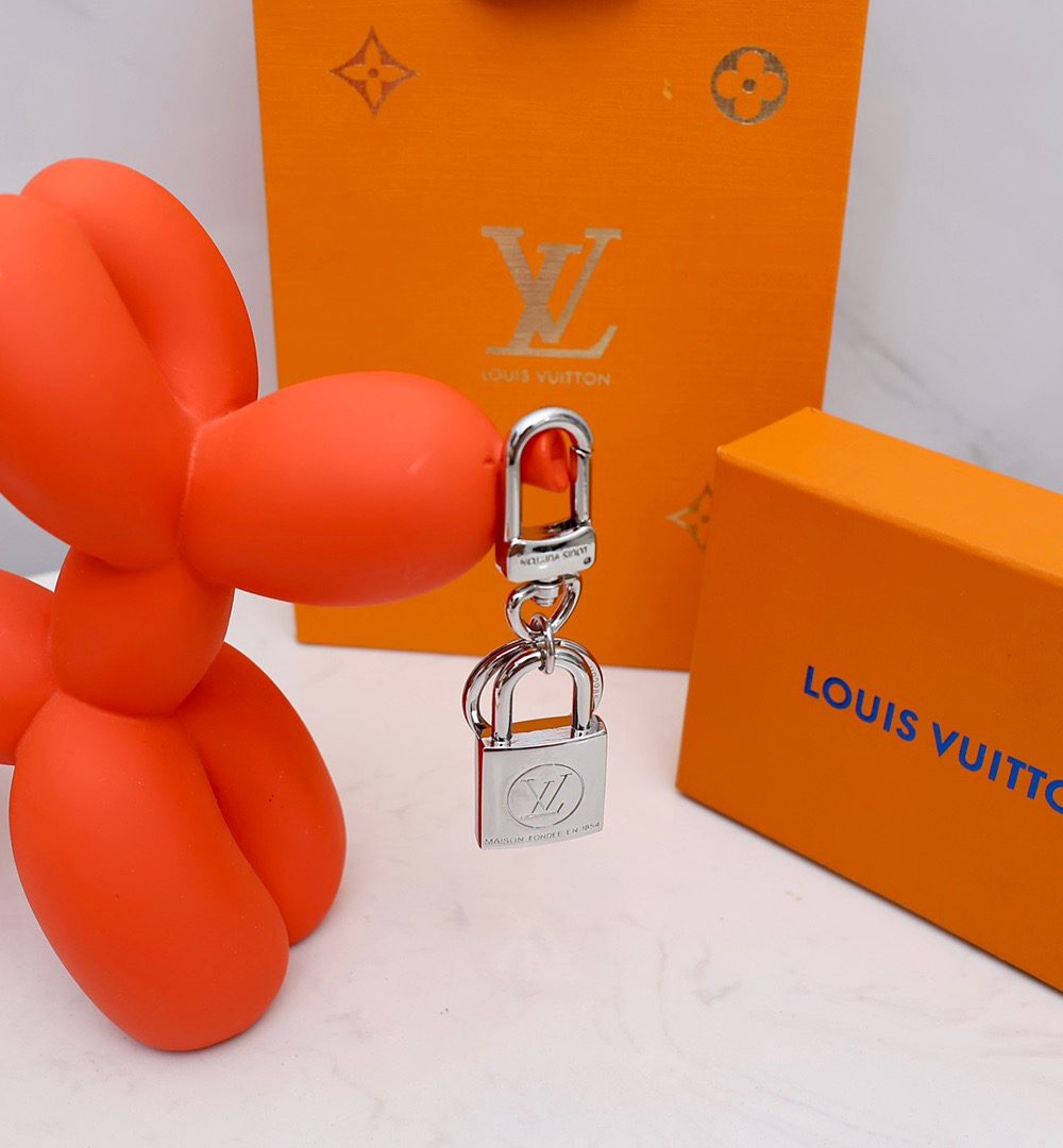 GJ25 – Key holder and bag charm