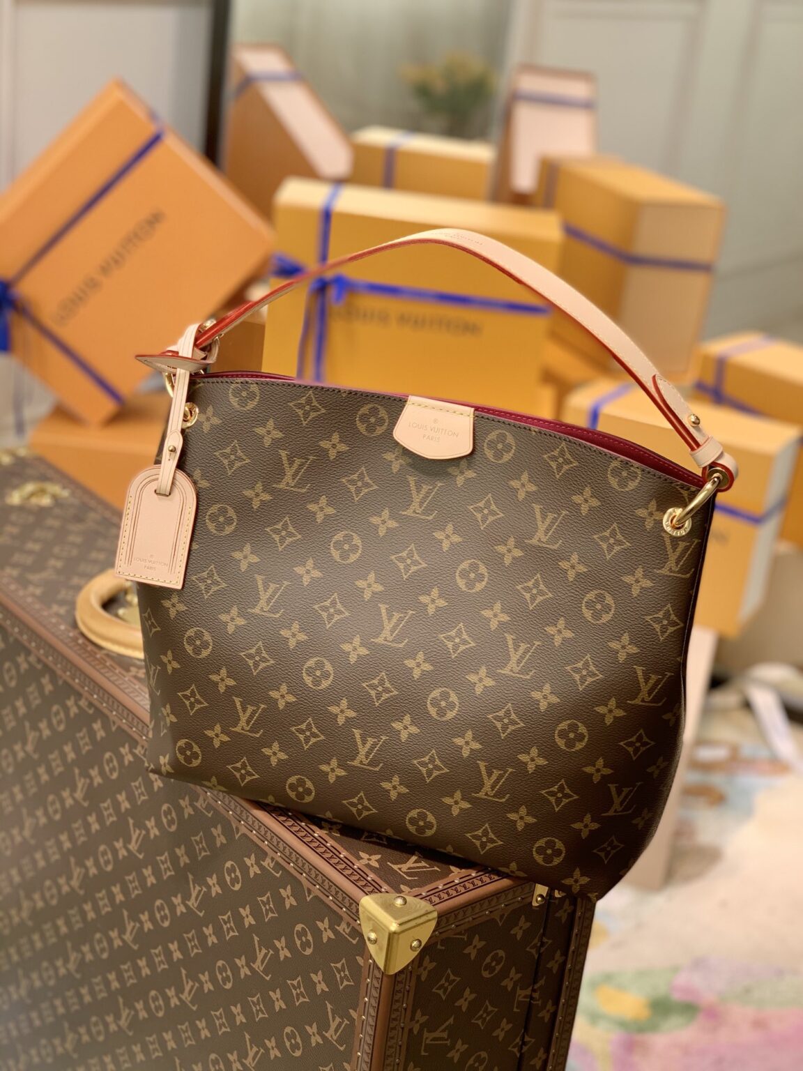 1:1 Replica Louis Vuitton LV Graceful PM Monogram Canvas Exclusive Bag For Women M43700 - 13.8in/ 35cm - Image 2