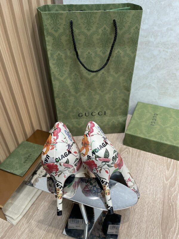 Gucci Balenciaga The Hacker Project Square Knife Pump White For Women GG