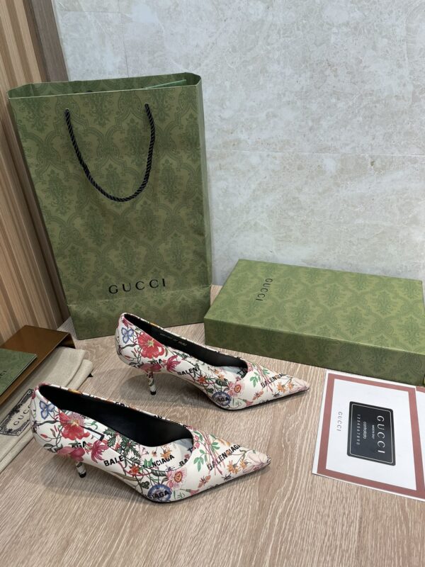 Gucci Balenciaga The Hacker Project Square Knife Pump White For Women GG