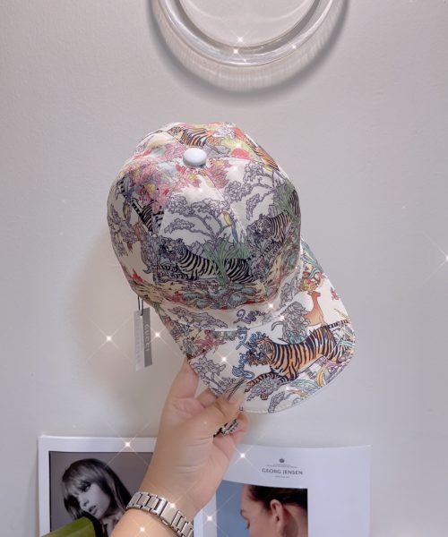 Gucci Baseball Hat With Tiger White GG Hat