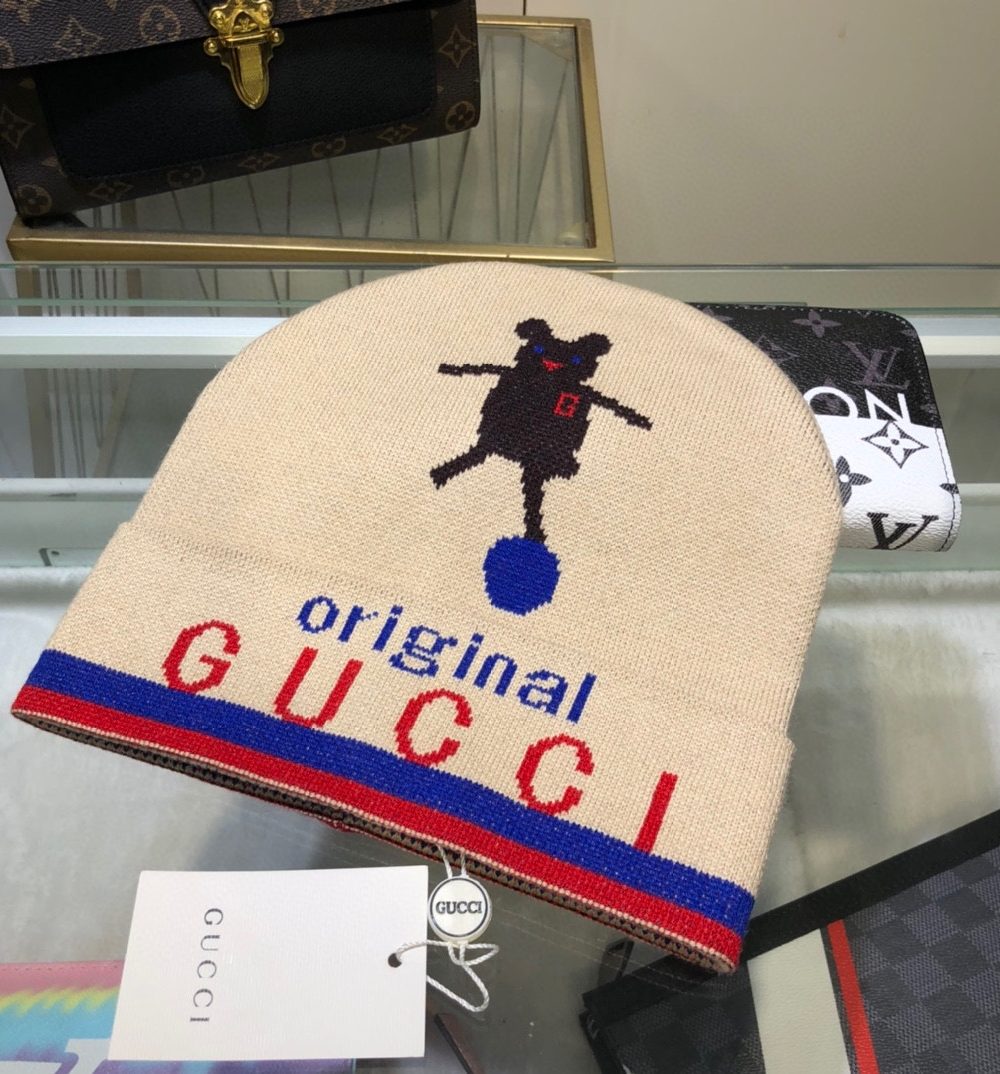 Gucci Beanie Cashmere In Beige