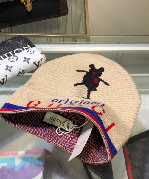 Gucci Beanie Cashmere In Beige