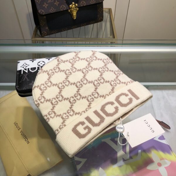 Gucci Beanie Cashmere In Beige