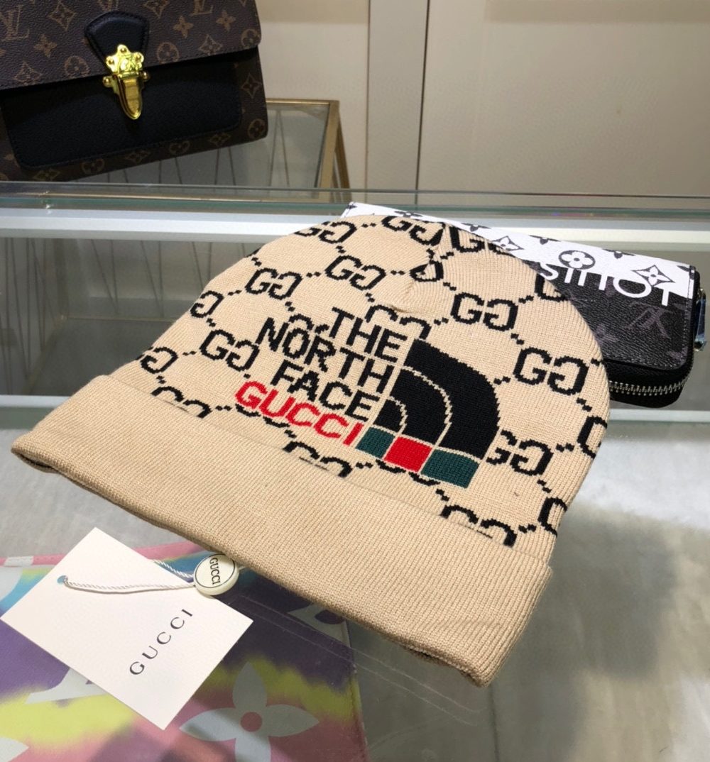 Gucci Beanie Cashmere In Beige