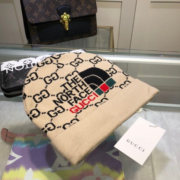 Gucci Beanie Cashmere In Beige