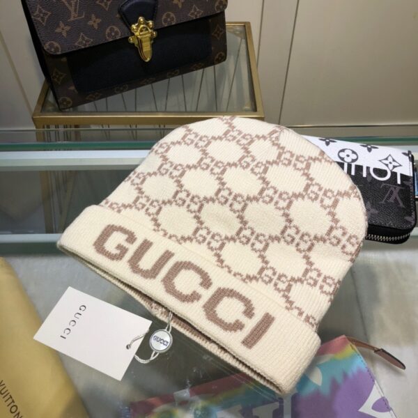 Gucci Beanie Cashmere In Beige