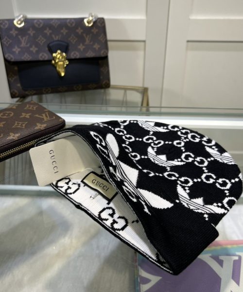 Gucci Beanie Cashmere In Black
