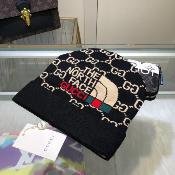 Gucci Beanie Cashmere In Black