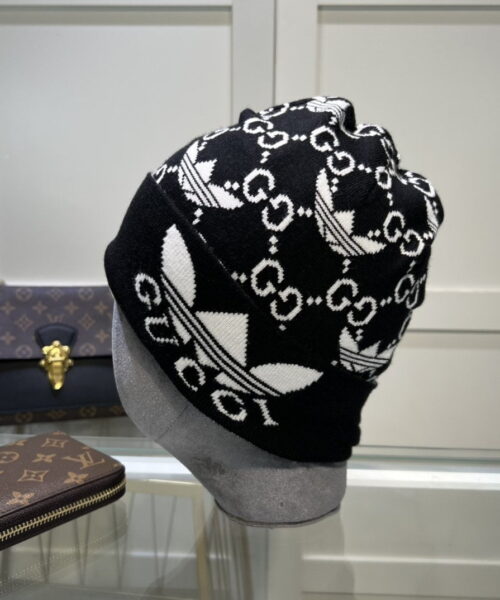 Gucci Beanie Cashmere In Black