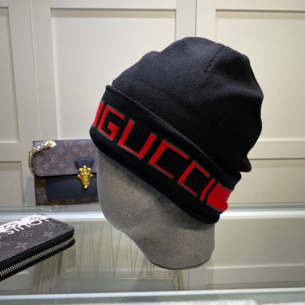 Gucci Beanie Cashmere In Black