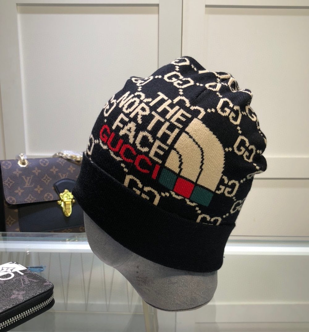 Gucci Beanie Cashmere In Black