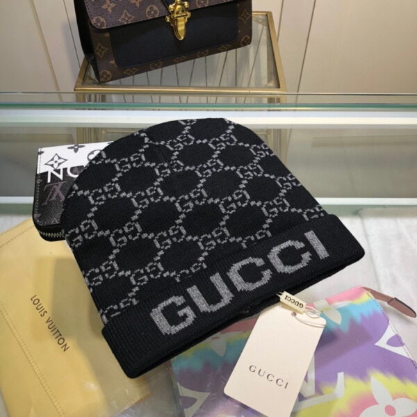 Gucci Beanie Cashmere In Black