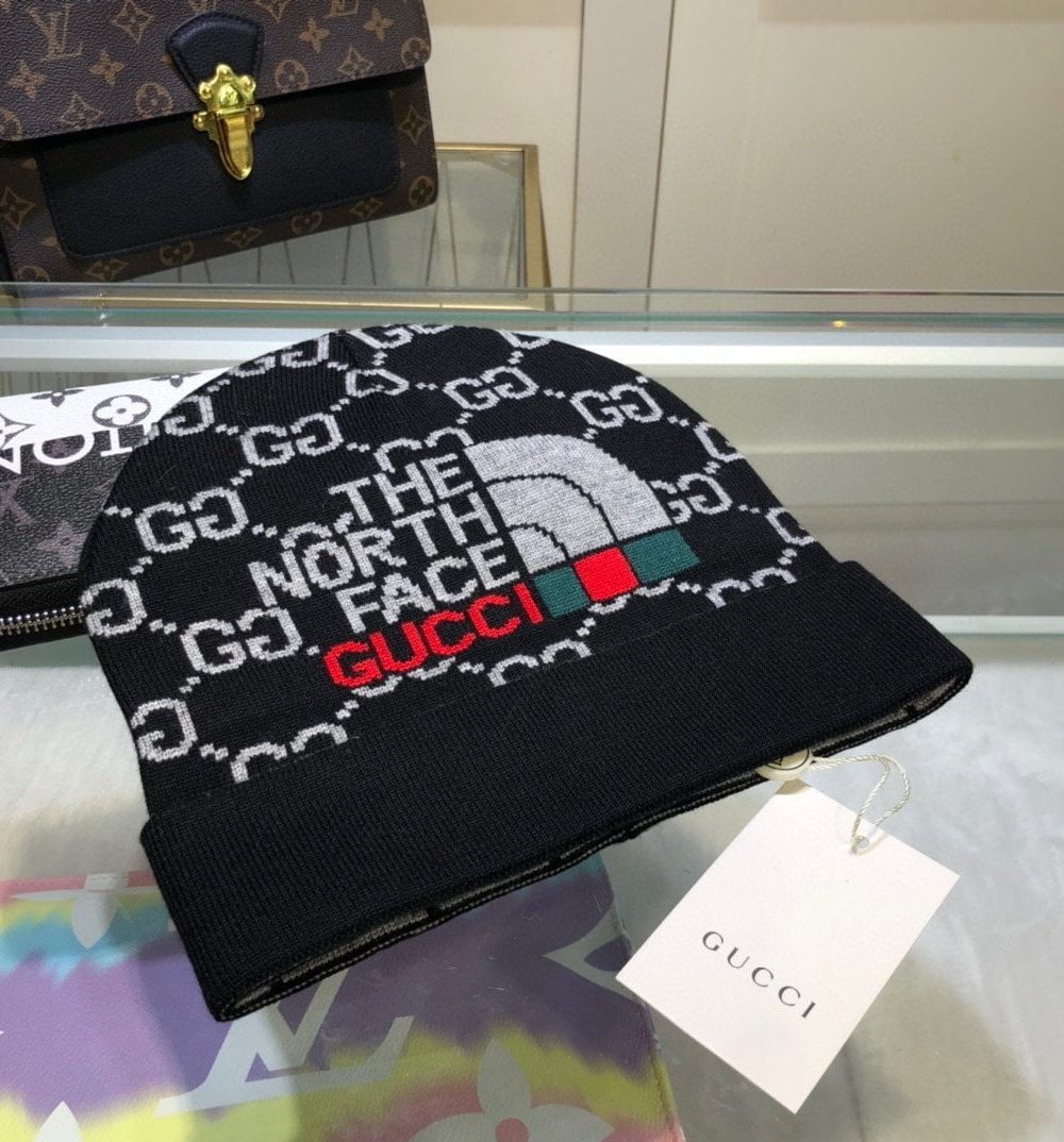 Gucci Beanie Cashmere In Black