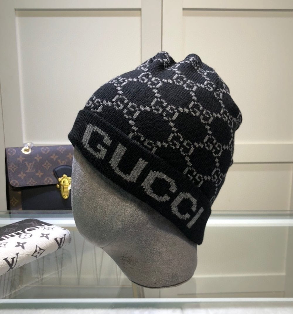 Gucci Beanie Cashmere In Black