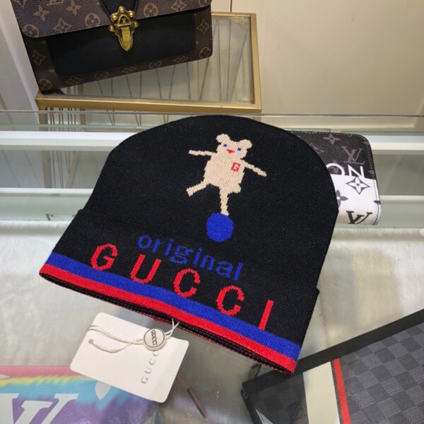 Gucci Beanie Cashmere In Black
