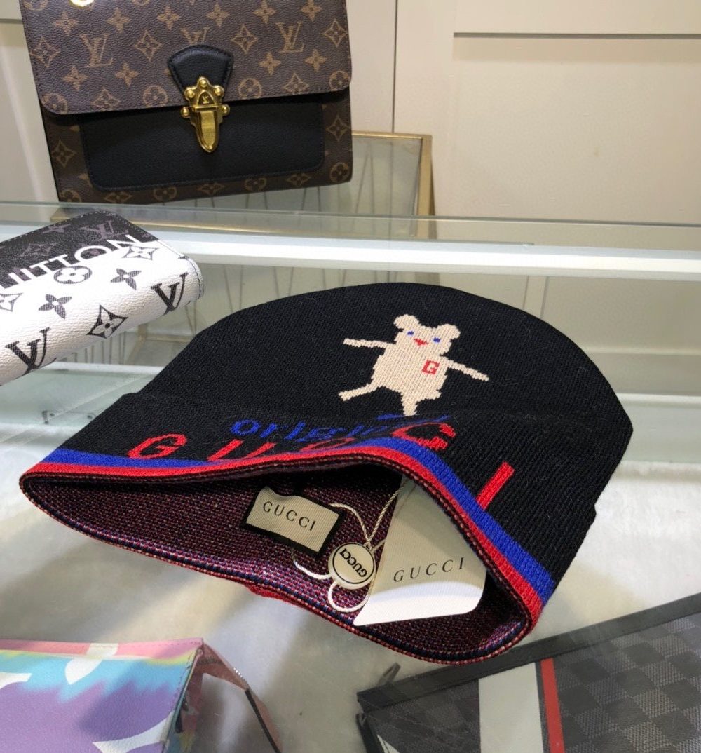 Gucci Beanie Cashmere In Black