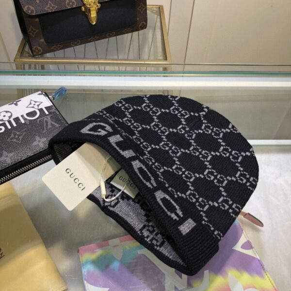 Gucci Beanie Cashmere In Black
