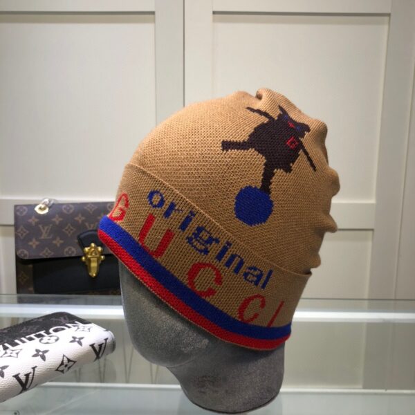 Gucci Beanie Cashmere In Brown
