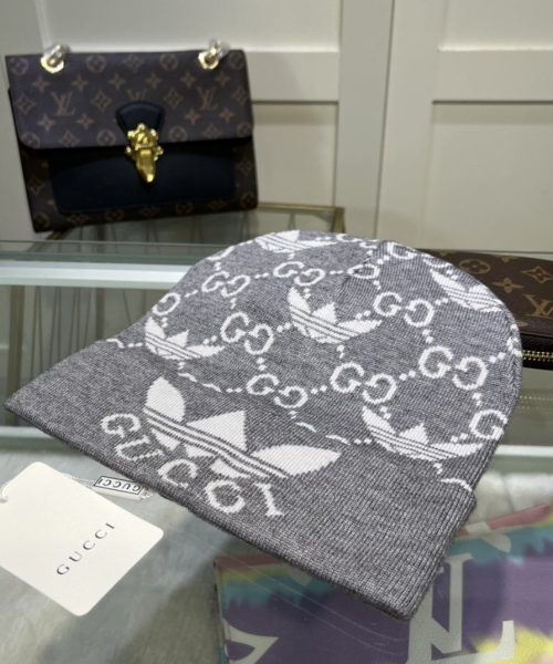 Gucci Beanie Cashmere In Grey