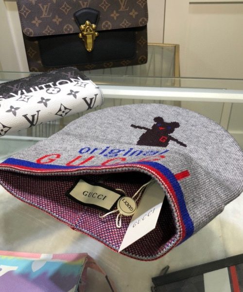 Gucci Beanie Cashmere In Grey