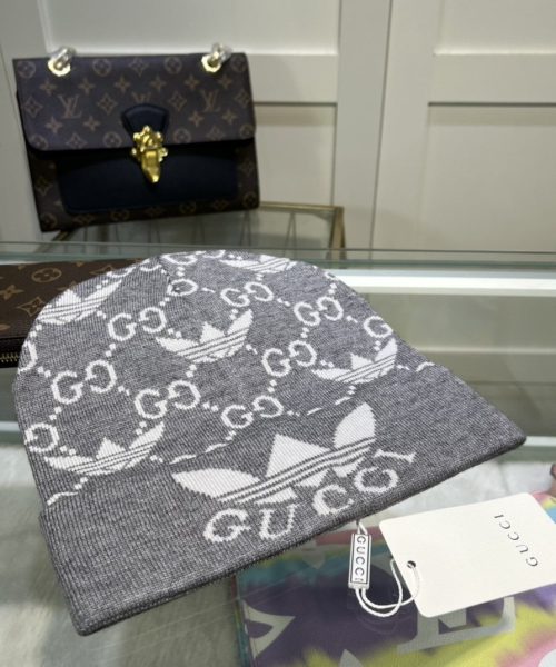 Gucci Beanie Cashmere In Grey