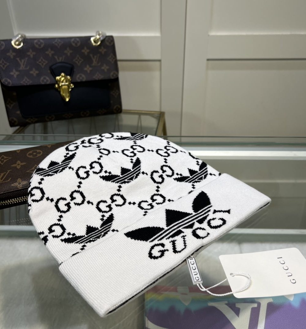 Gucci Beanie Cashmere In White